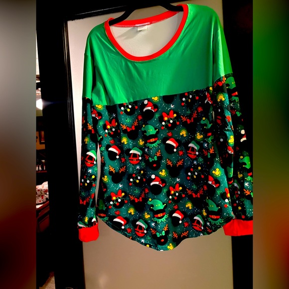 Disney Christmas top. Brand new. Medium - Picture 1 of 5